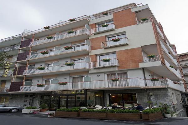 Hotel Adler Alassio Ngoại thất bức ảnh