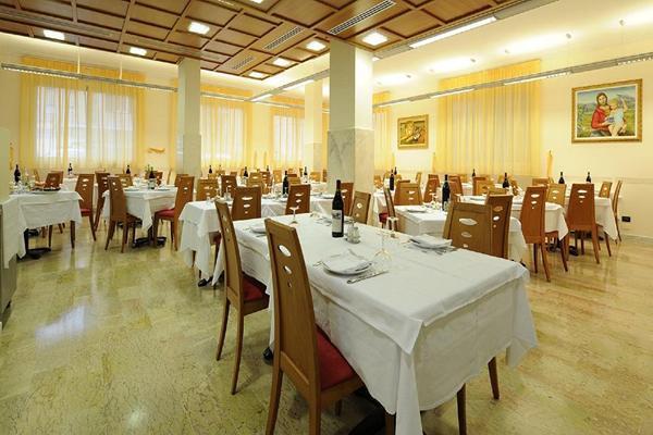 Hotel Adler Alassio Ngoại thất bức ảnh