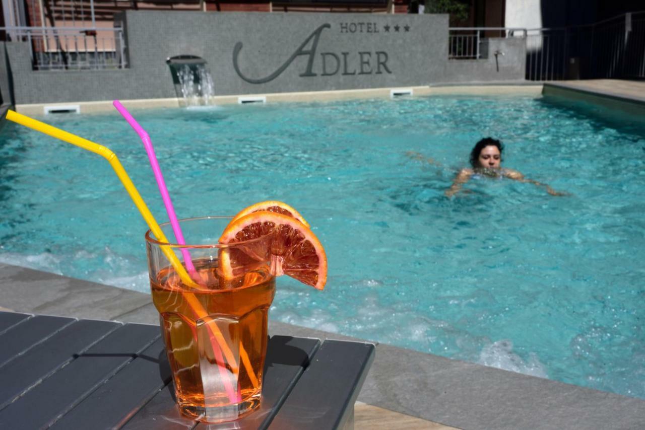 Hotel Adler Alassio Ngoại thất bức ảnh