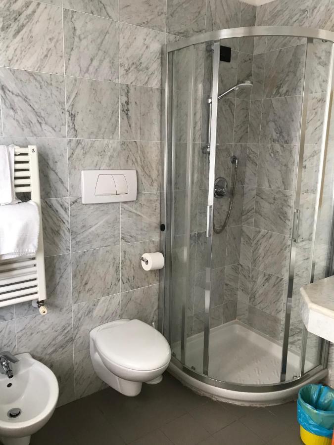 Hotel Adler Alassio Ngoại thất bức ảnh